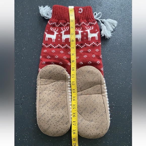 Muk Luks Slippers Socks WomensM/XL Size 8-10 Red Reindeer Deer Slip Resi… - Picture 6 of 7